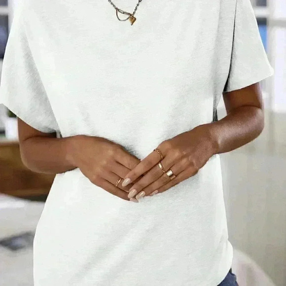 White Casual Women's  Solid Color Asymmetric Neck Batwing Short Sleeve T-Shirt - Picture 4 of 6